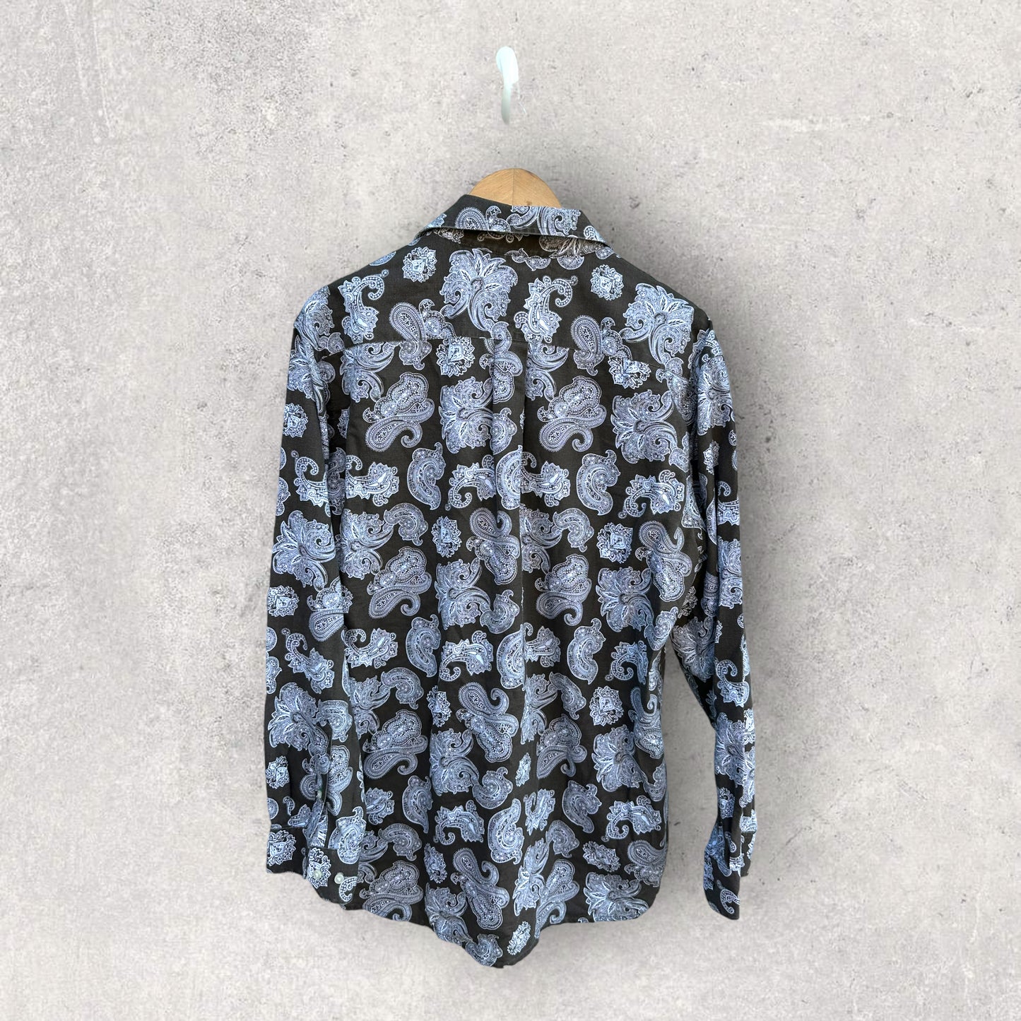 TOMMY HILFIGER BUTTON UP DRESS SHIRT