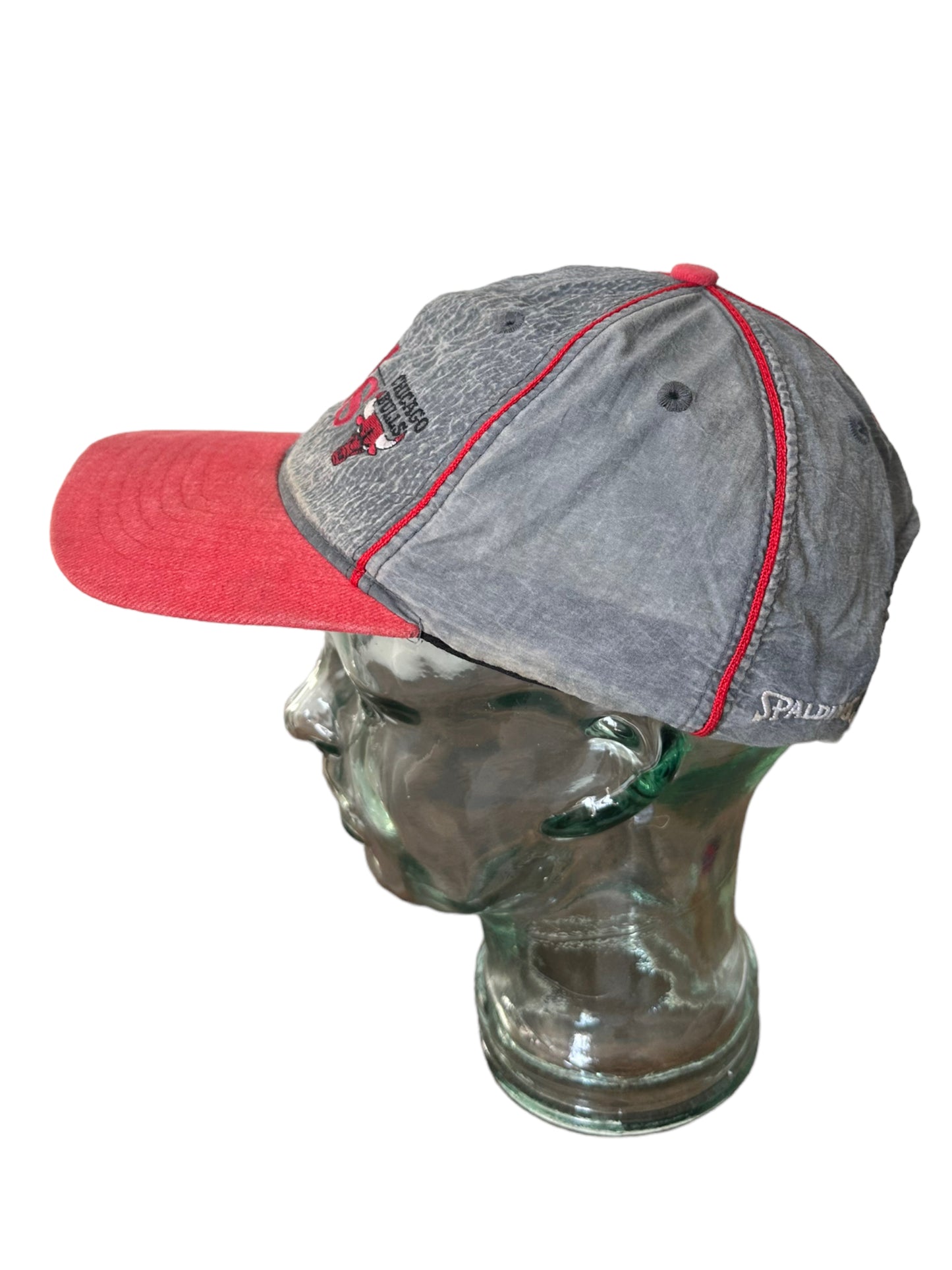 CHICAGO BULLS VINTAGE SNAPBACK SPALDING HAT