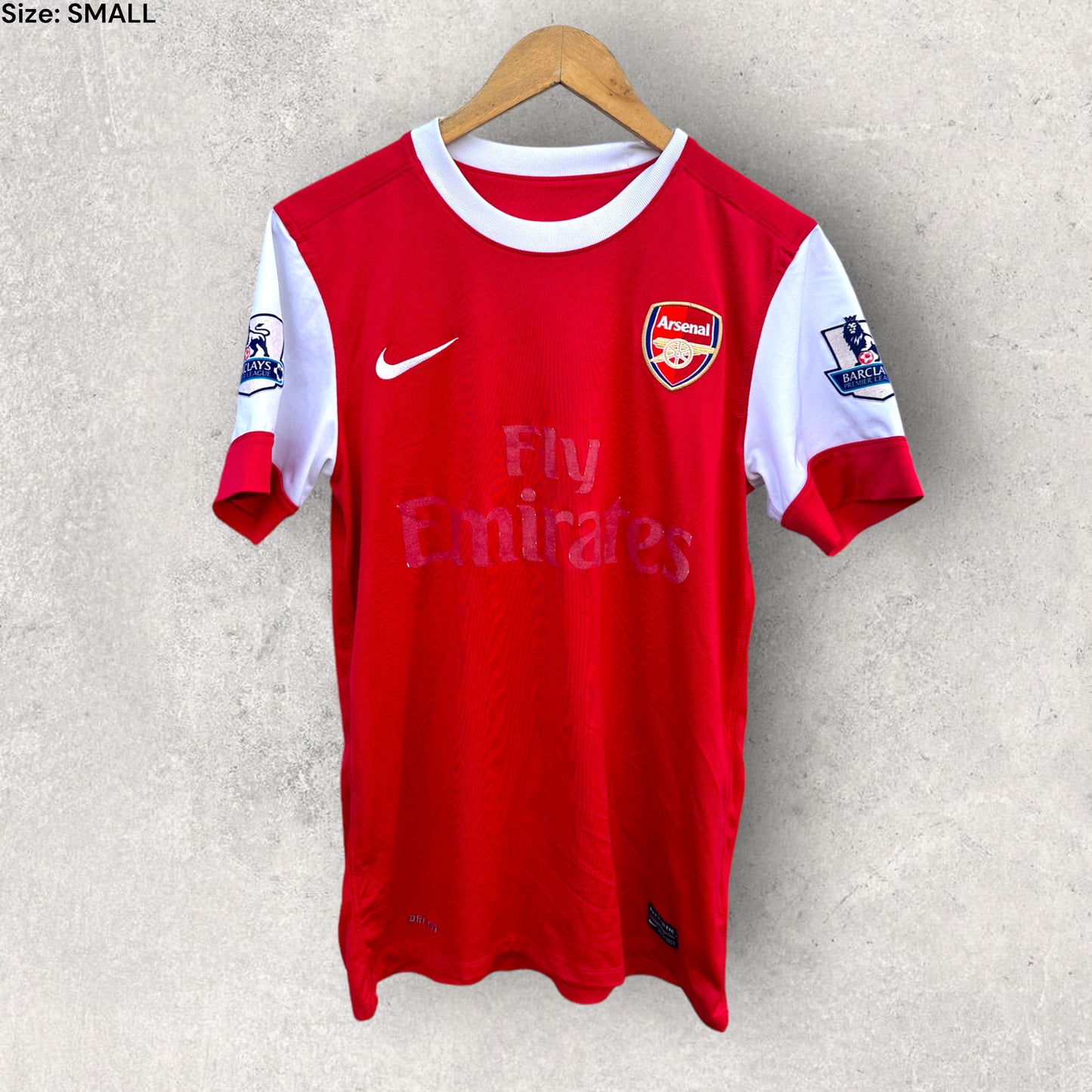 ROBIN VAN PERSIE 2010-2011 ARSENAL HOME JERSEY