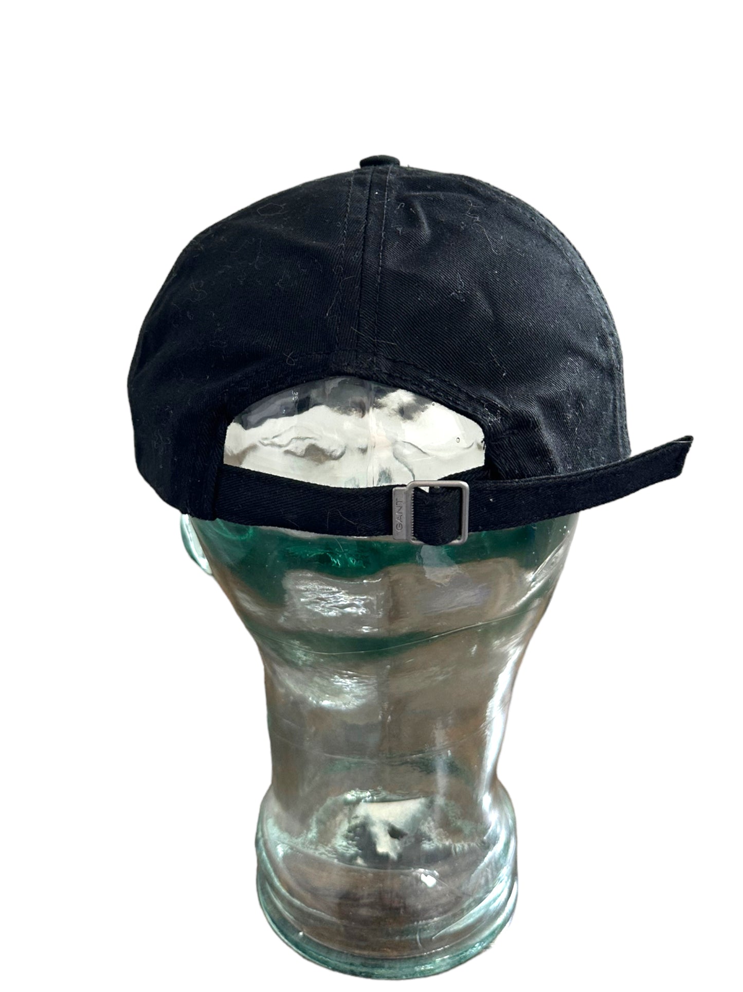 GANT BLACK ADJUSTABLE HAT