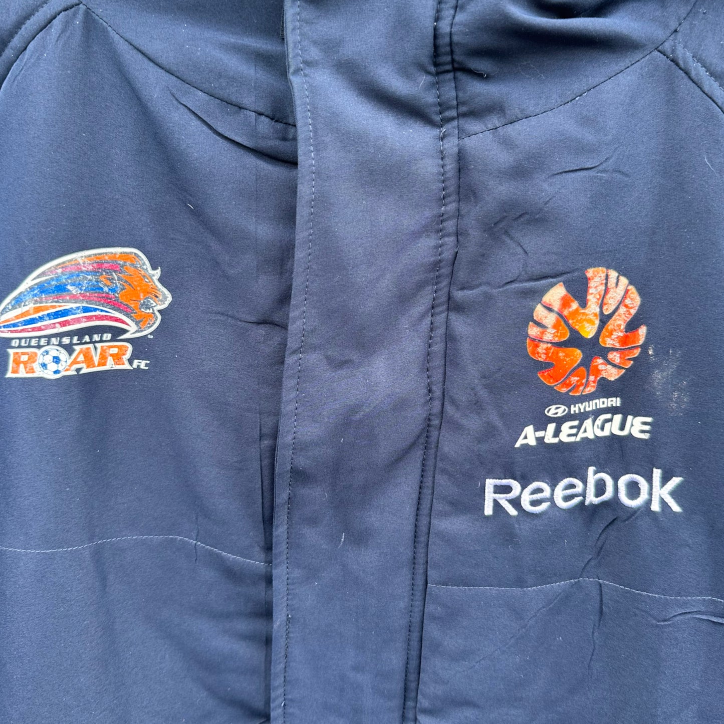 QLD ROAR BEN GRIFFIN ISSUED BENCH PUFFER JACKET