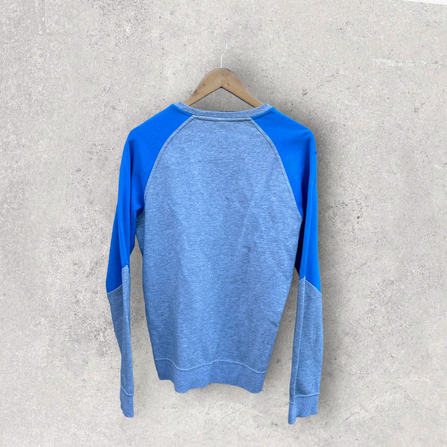 NIKE PULLOVER WITH ZIPPER ON CHEST