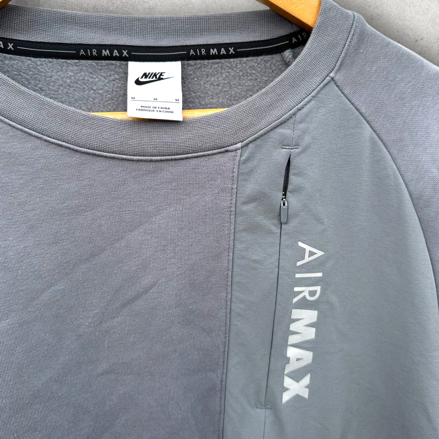 NIKE AIRMAX CREW NECK JUMPER