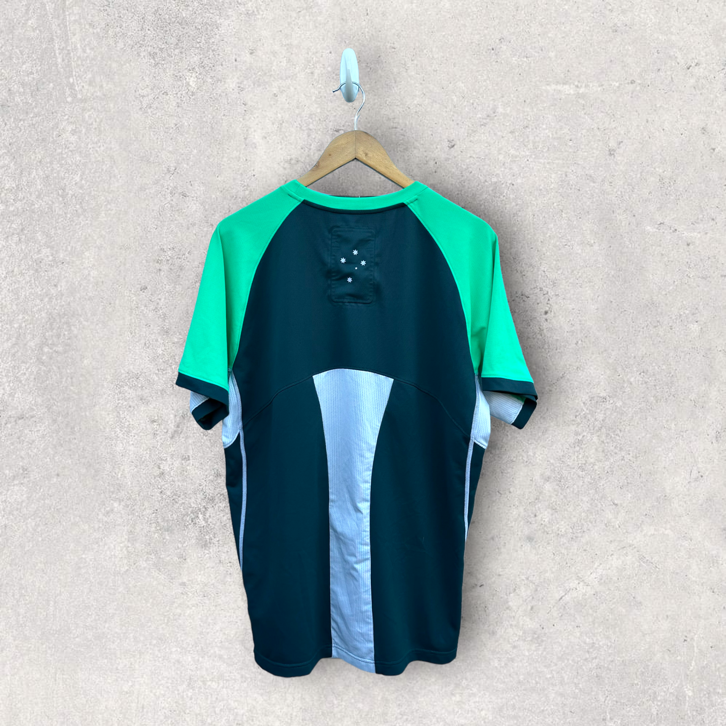 AUSTRALIAN RUGBY UNION TRAINING SHIRT WITH GPS POUCH