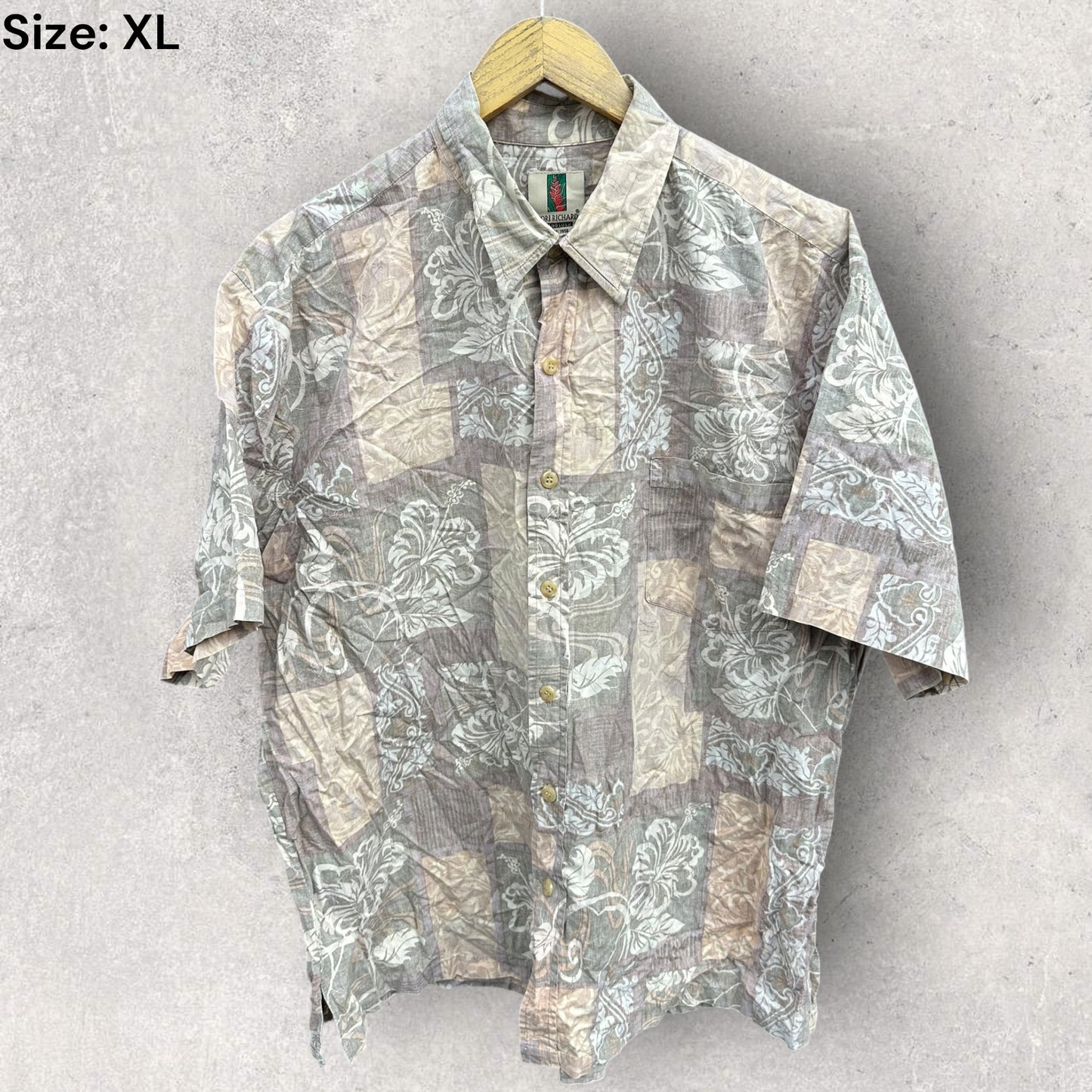 TORI RICHARD HONULULU VINTAGE FLORAL STYLED BUTTON UP SHIRT