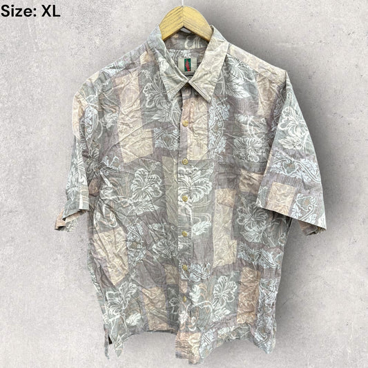 TORI RICHARD HONULULU VINTAGE FLORAL STYLED BUTTON UP SHIRT