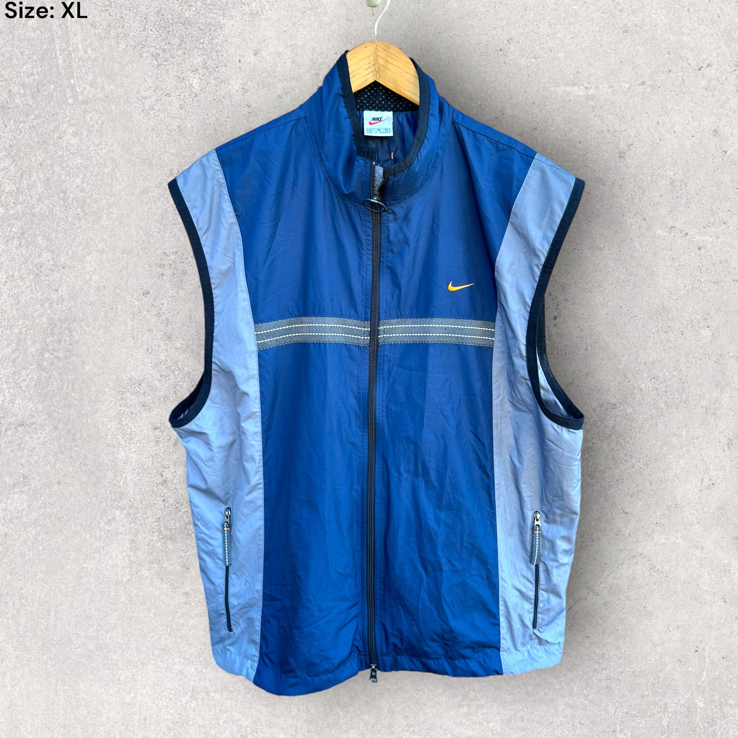 NIKE VINTAGE SLEEVELESS VEST