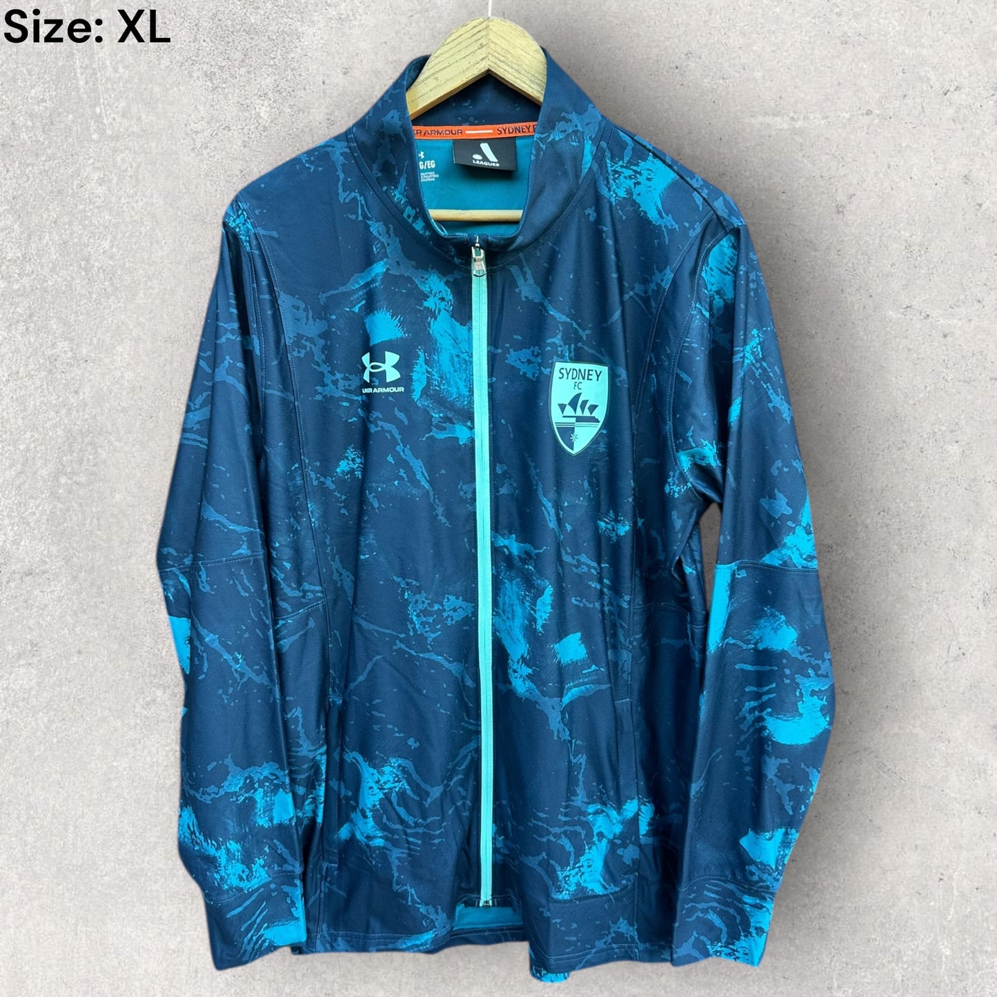 SYDNEY FC 2023-2024 UNDER ARMOUR FULL ZIP FOOTBALL JACKET