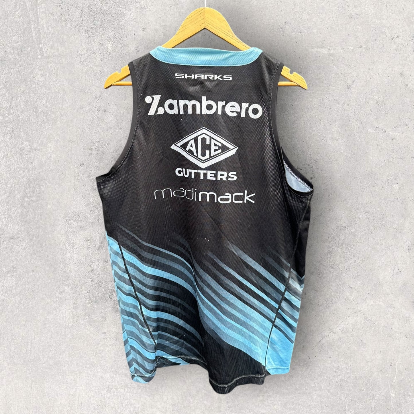 CRONULLA SHARKS 2024 CLASSIC TRAINING SINGLET ISSUED TO TOM HAZLETON