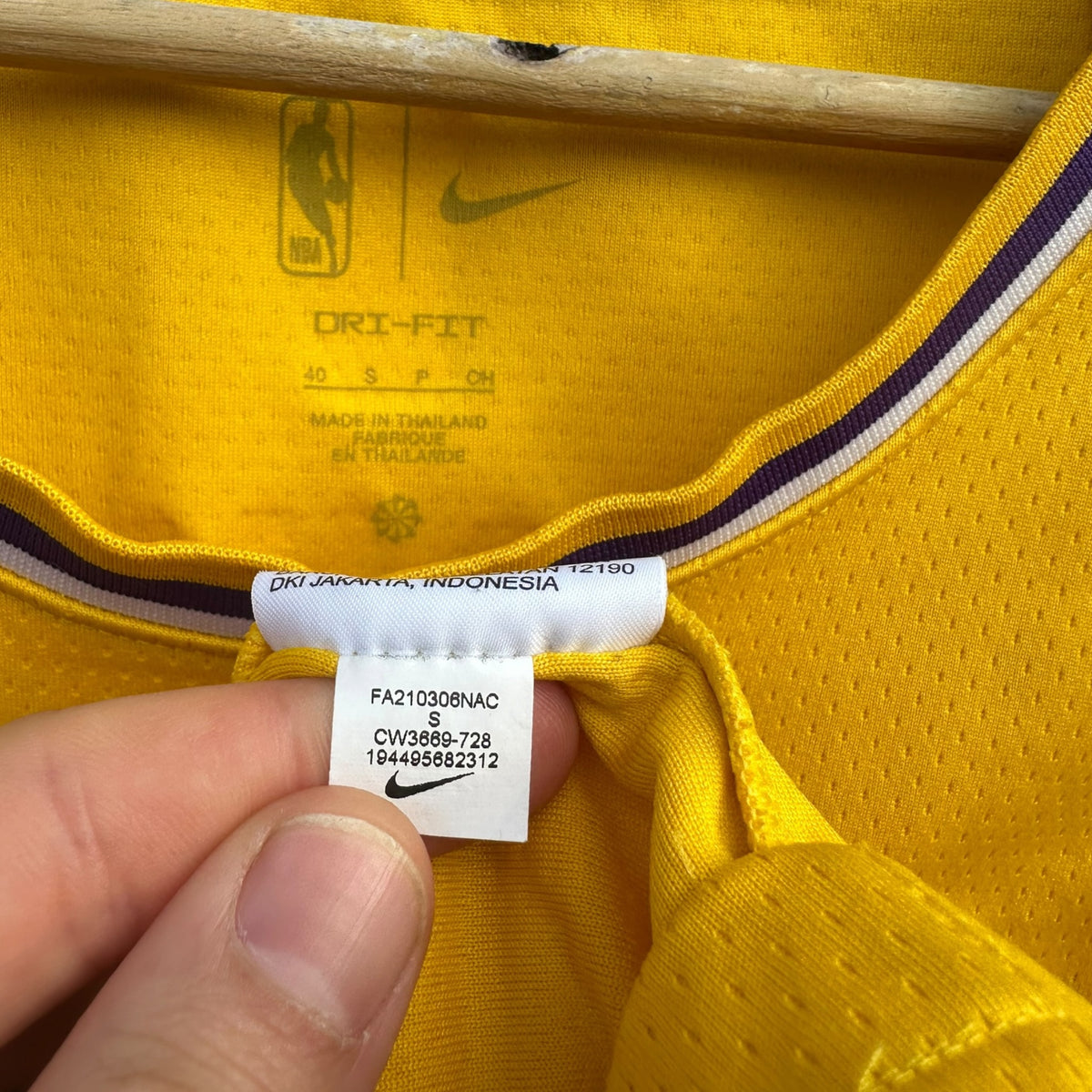 Anthony Davis La Lakers Nike NBA Swingman Jersey