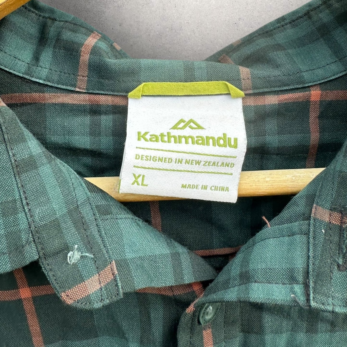 Kathmandu green checkered long sleeve button up shirt
