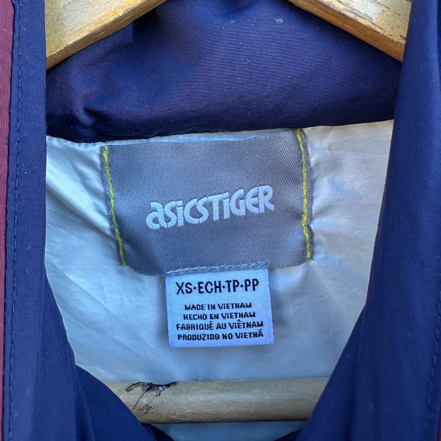 ASICS TIGER SLEEVELESS PUFFER VEST