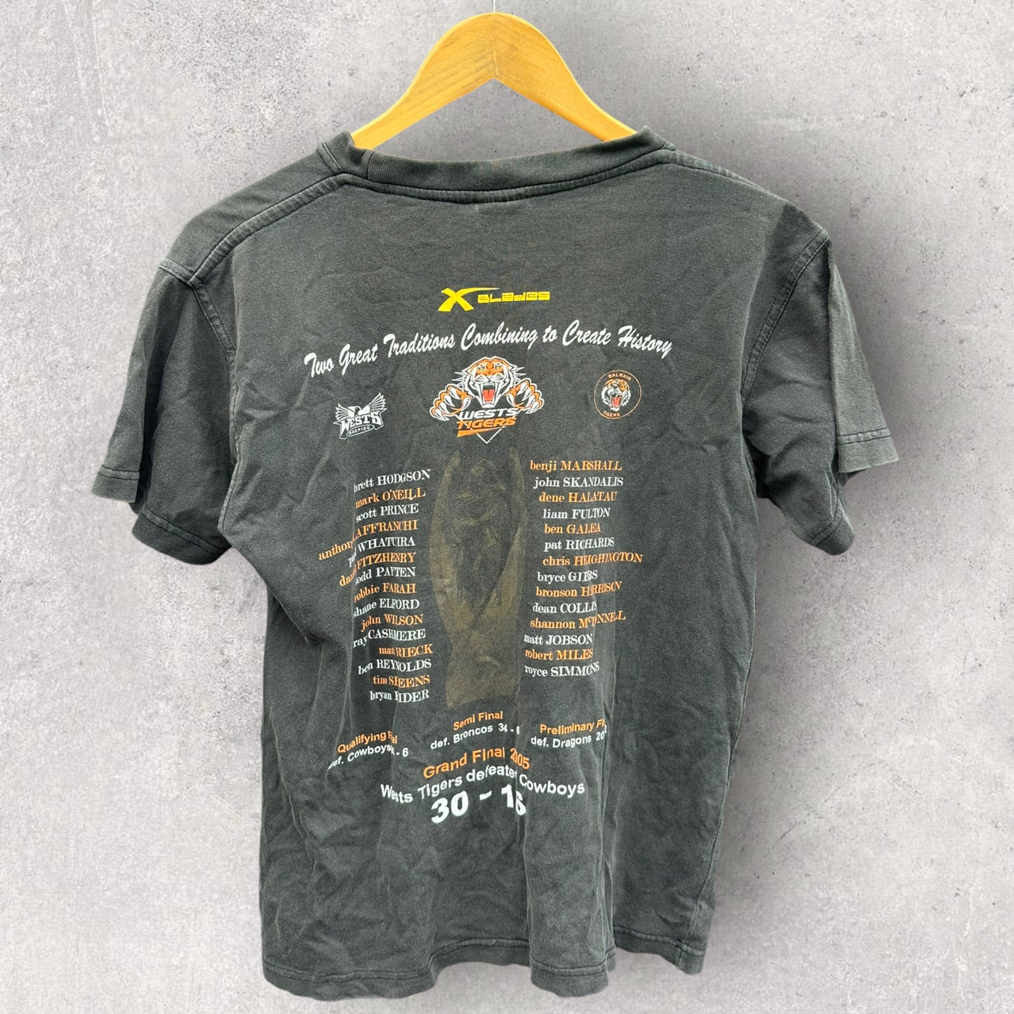 WESTS TIGERS 2005 PREMIERS T-SHIRT