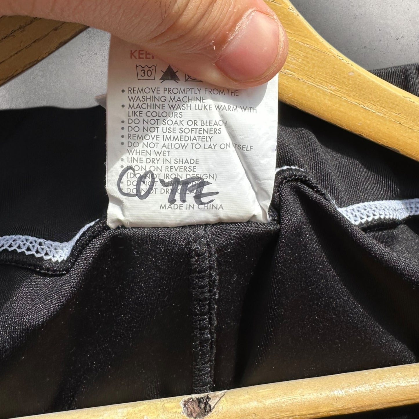 ADELAIDE STRIKERS WBBL CRICKET MATCH WORN PANTS BY SARAH COYTE