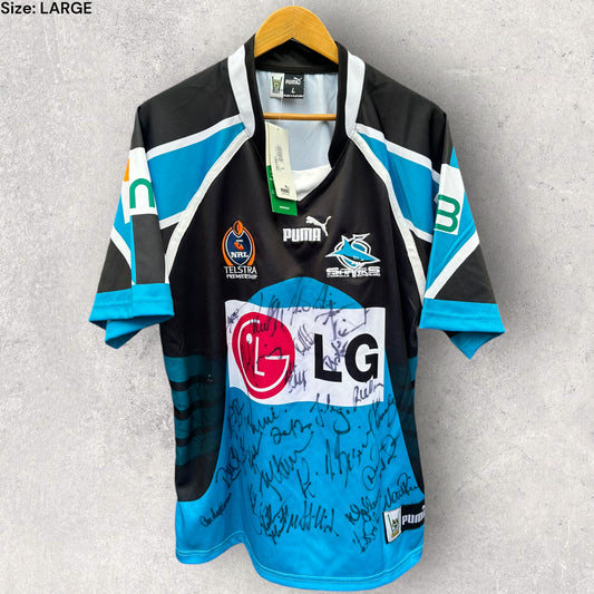 CRONULLA SHARKS 2006 HOME JERSEY SIGNED BY SQUAD