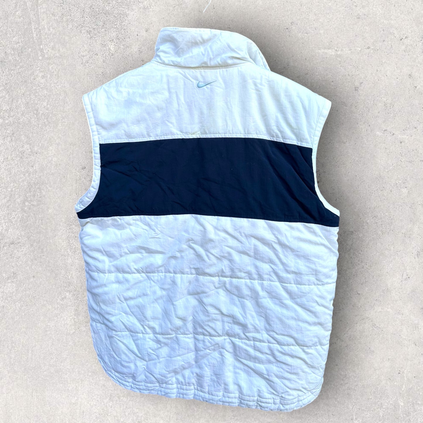 NIKE VINTAGE REVERSE SLEEVELESS JACKET