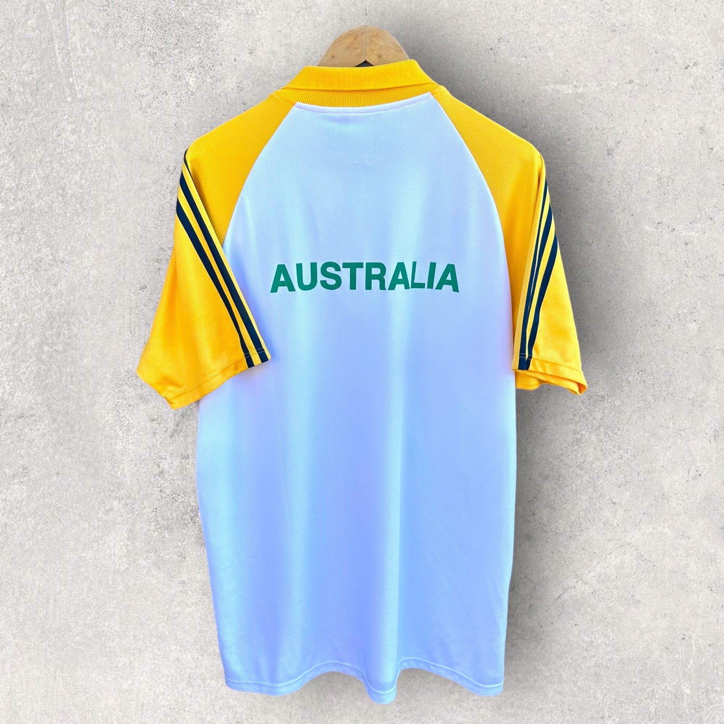 AUSTRALIAN 2002 COMMONWEALTH GAMES ATHLETE ISSUED POLO SHIRT