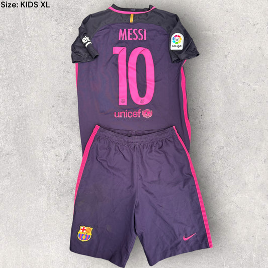 LIONEL MESSI BARCELONA 2016-2017 AWAY NIKE KIDS SET