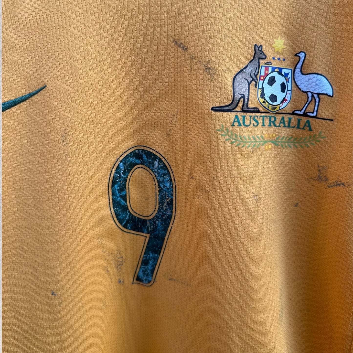 MARK VIDUKA AUSTRALIAN SOCCEROOS 2006 NIKE HOME KIDS FOOTBALL JERSEY