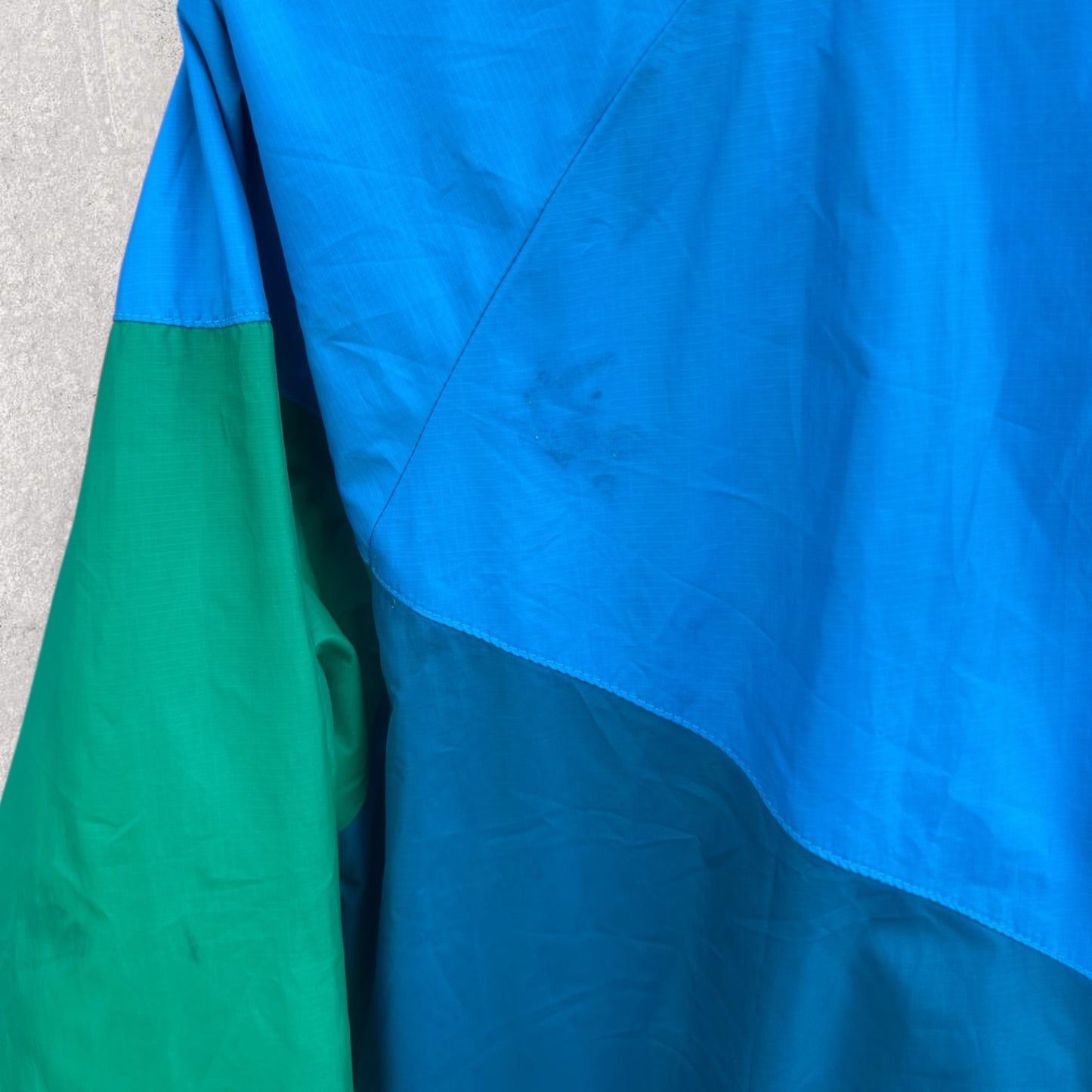 NIKE WOMENS BLUE & GREEN WINDRUNNER HOODED JACKET
