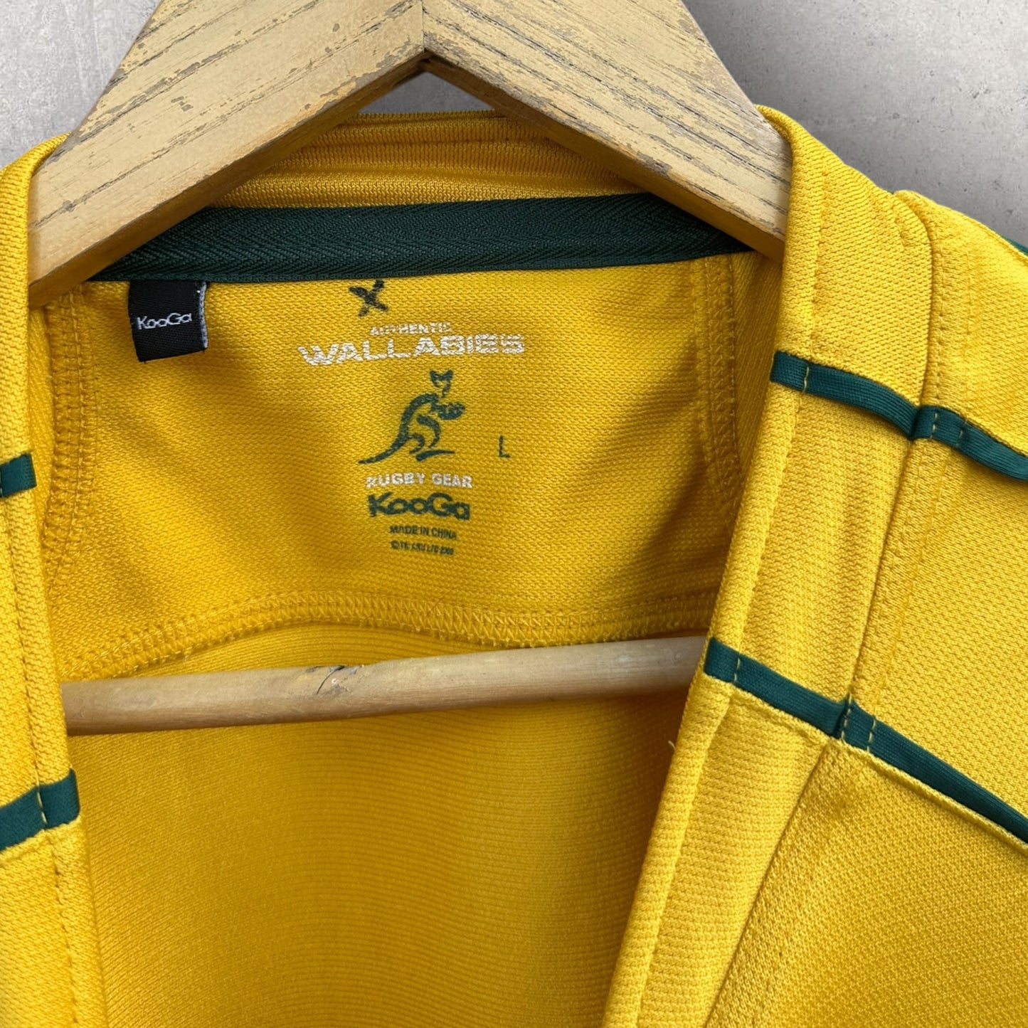 AUSTRALIAN WALLABIES KOOGA QANTAS RUGBY UNION JERSEY