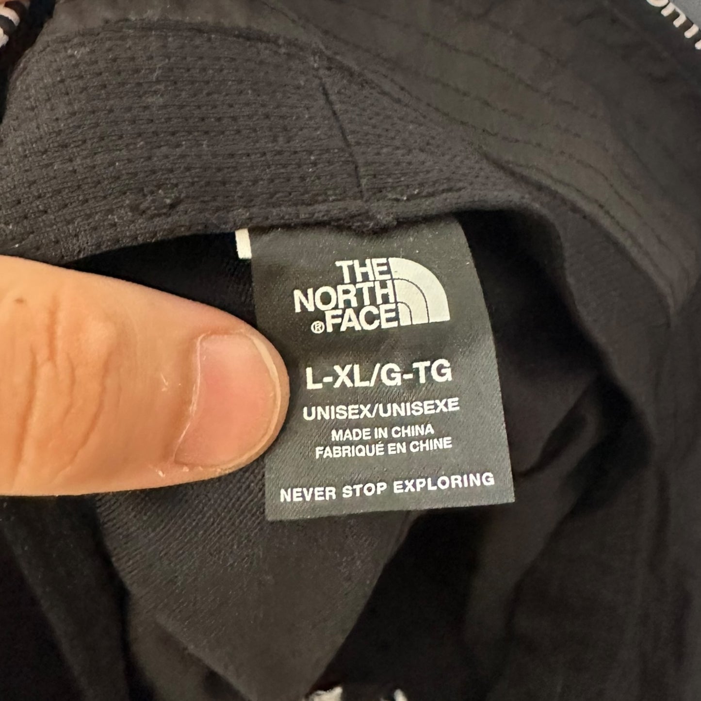 THE NORTH FACE BLACK BUCKET HAT