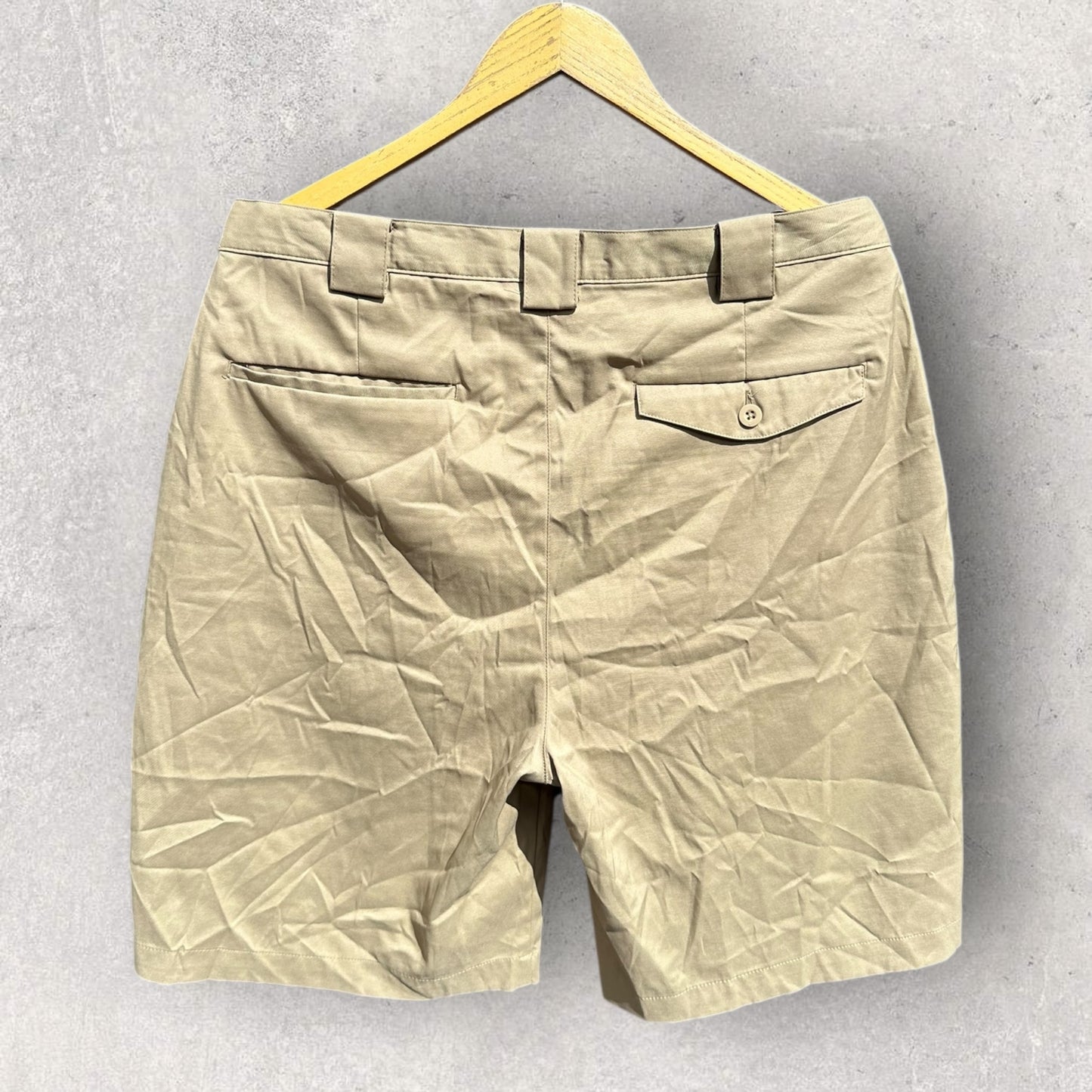 NIKE GOLF PERFORMANCE BEIGE MENS SHORTS