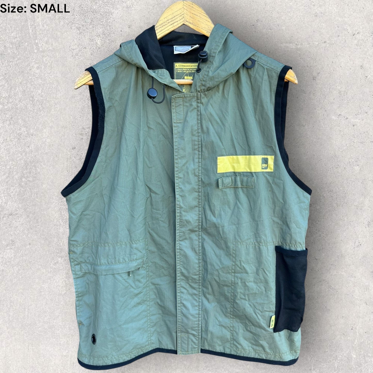 PUMA VINTAGE OLIVE GREEN HIKING WINDBREAKER HOODED VEST