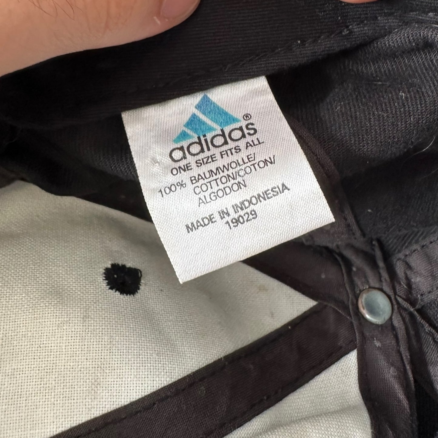 COLLINGWOOD MAGPIES VINTAGE ADIDAS BLACK AFL HAT