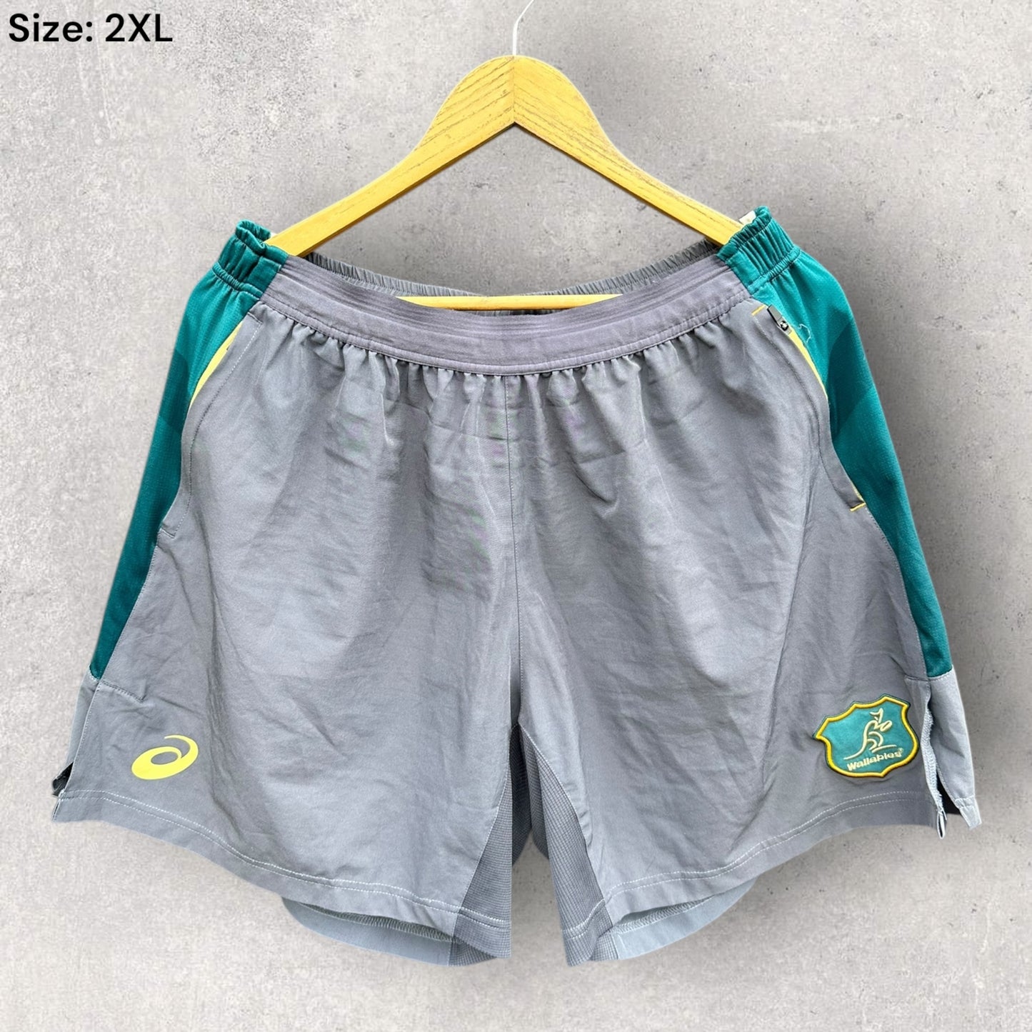 AUSTRALIAN WALLABIES ASICS GREY TRAINING SHORTS