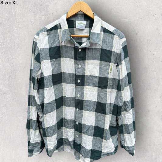 KATHMANDU CHECKERED GREEN/WHITE LONG SLEEVE BUTTON UP SHIRT