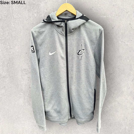 CLEVELAND CAVALIERS NIKE GREY TECH FLEECE JUMPER