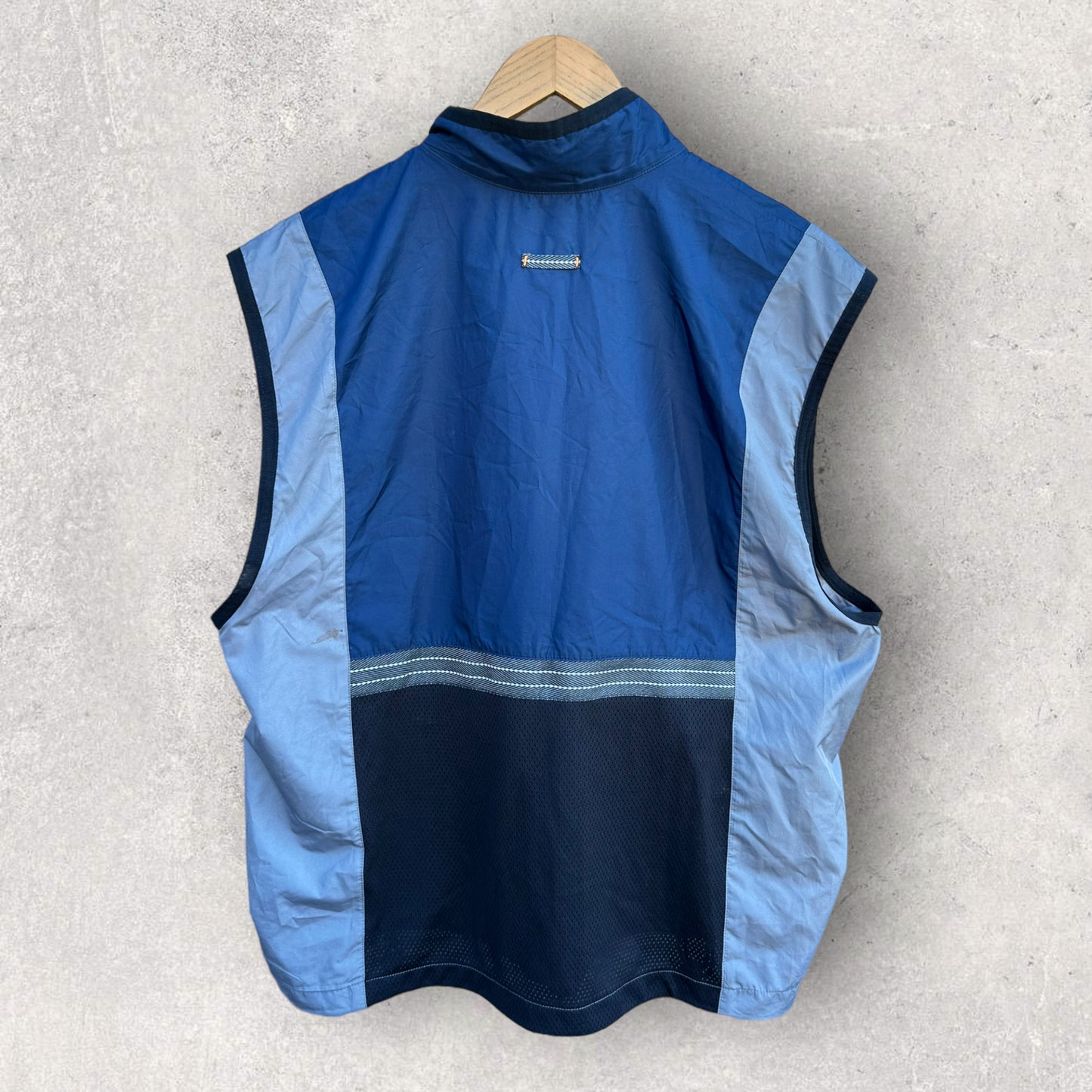 NIKE VINTAGE SLEEVELESS VEST