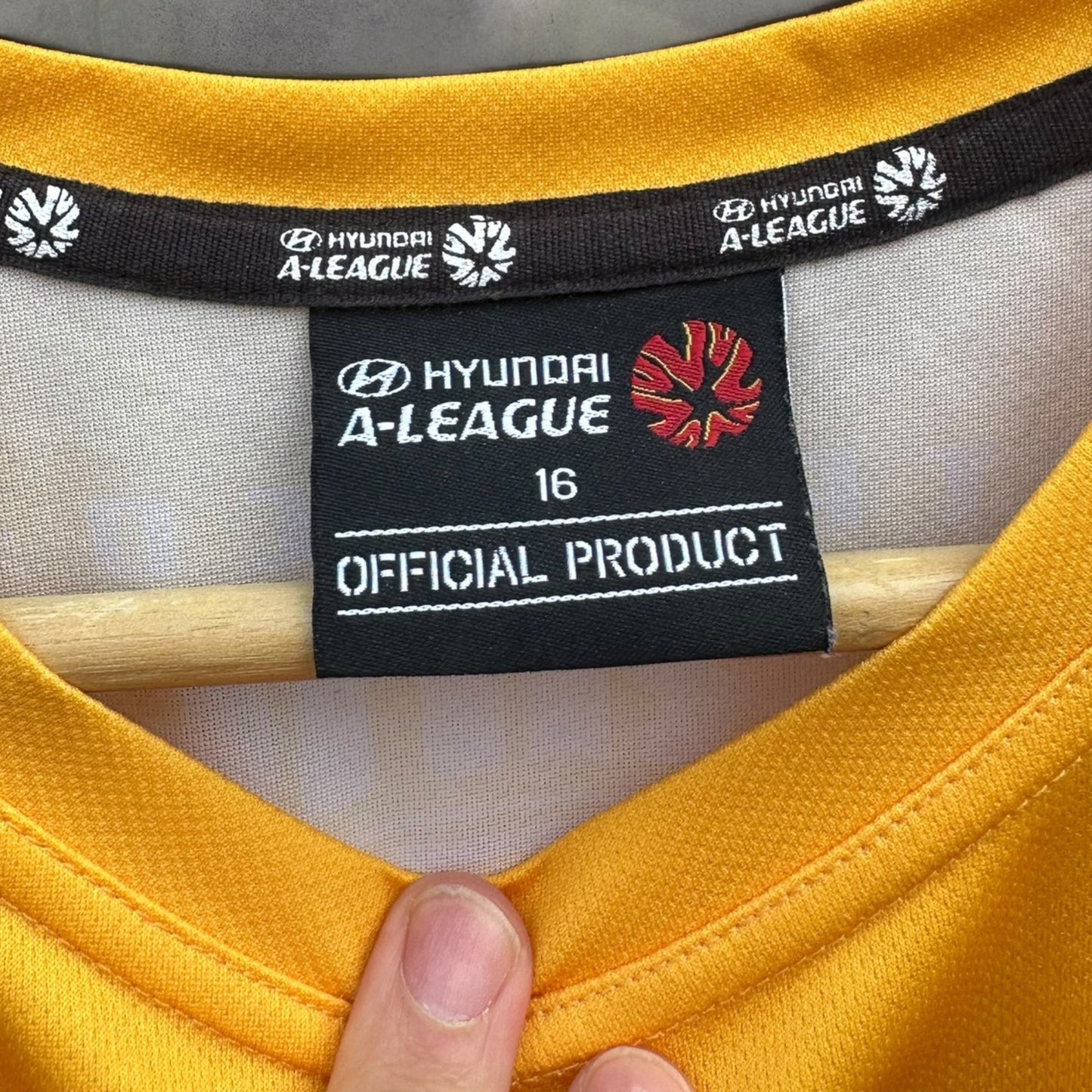 CENTRAL COAST MARINERS 2015-2016 HOME JERSEY SIGNED