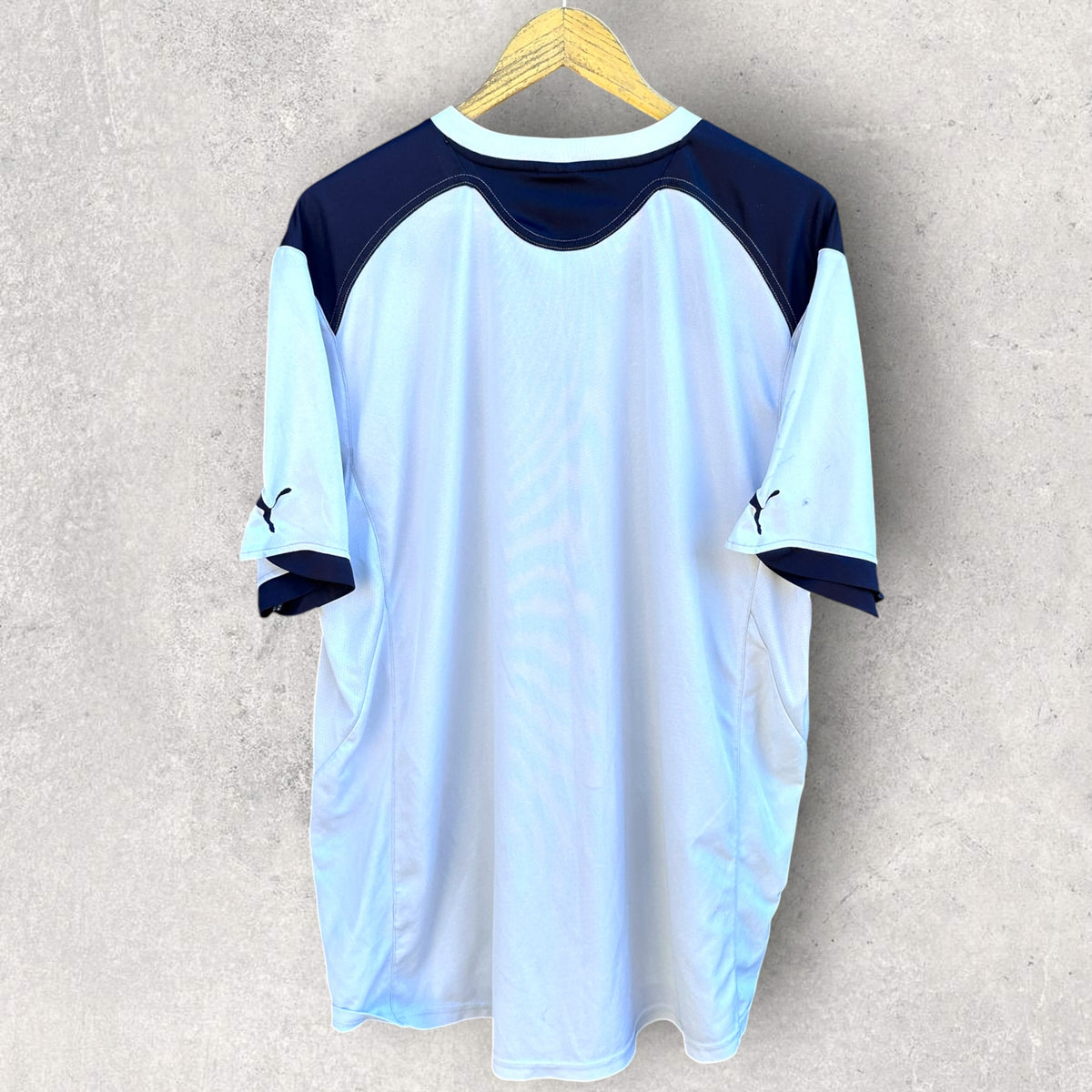 Tottenham Hotspurs 2010-2011 Home Puma Football Jersey