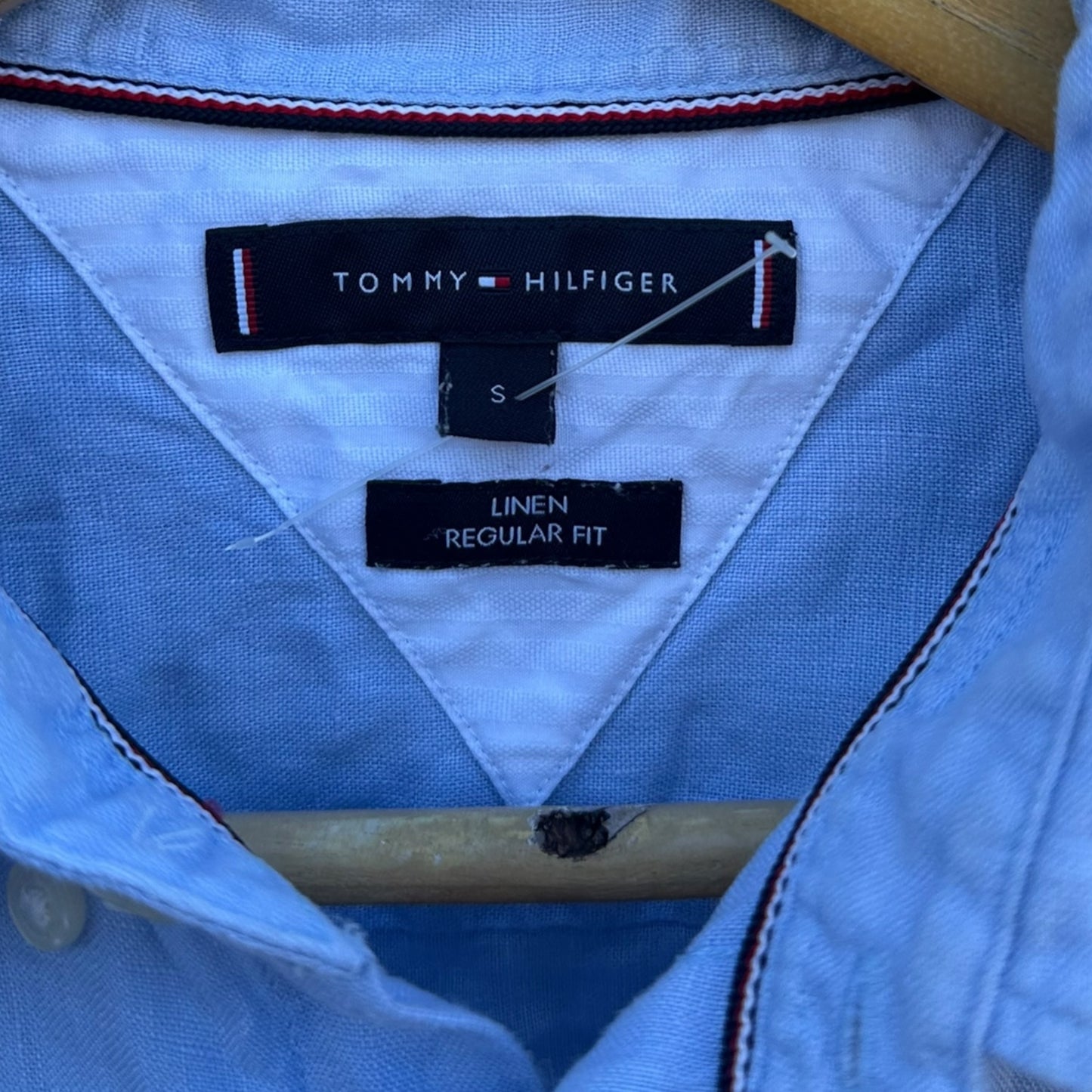 TOMMY HILFIGER BLUE LONG SLEEVE BUTTON UP SHIRT