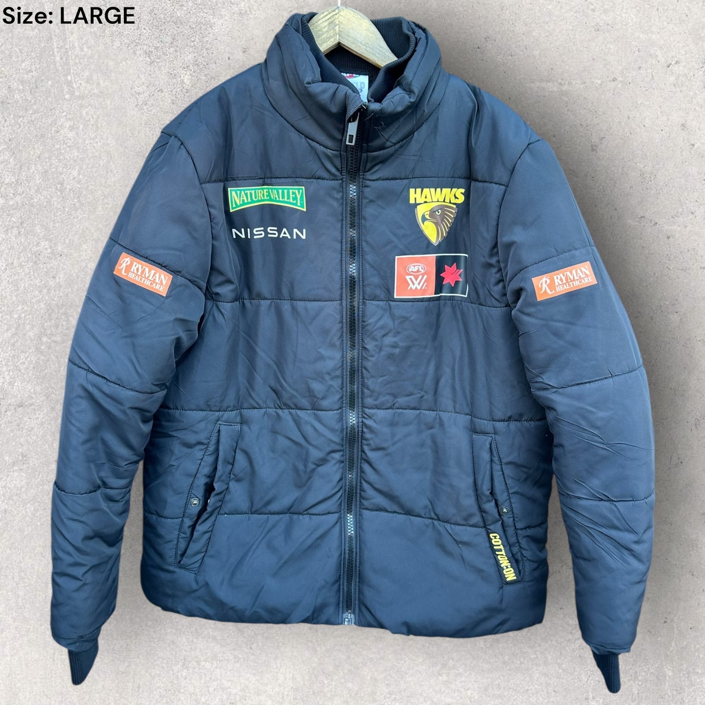 HAWTHORN HAWKS ON FIELD AFLW PUFFER JACKET ISSUED TO TEAM MANAGER