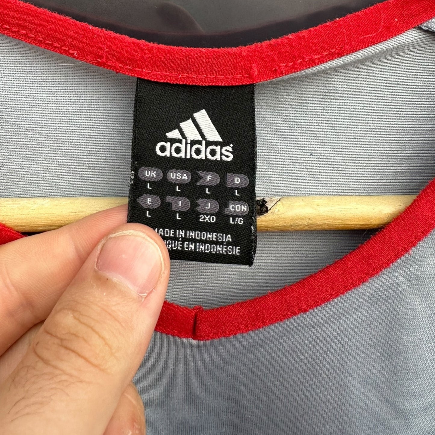 ADIDAS VINTAGE 2003 GREY SHORT SLEEVE SHIRT