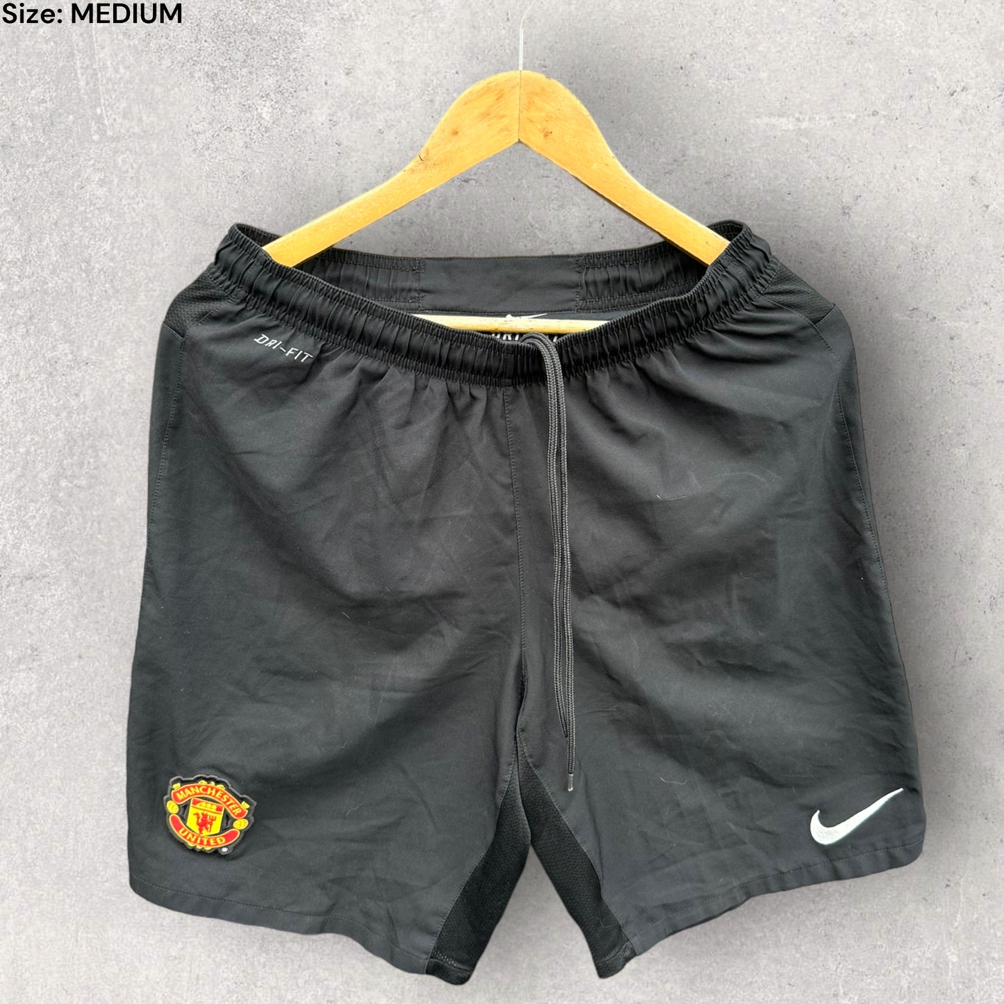 MANCHESTER UNITED NIKE TRAINING SHORTS