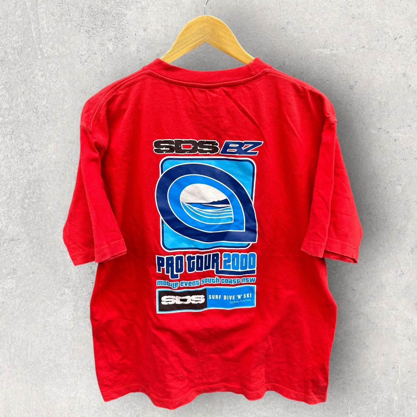 SDS BZ PRO SURFING TOUR 2000 VINTAGE RED T-SHIRT