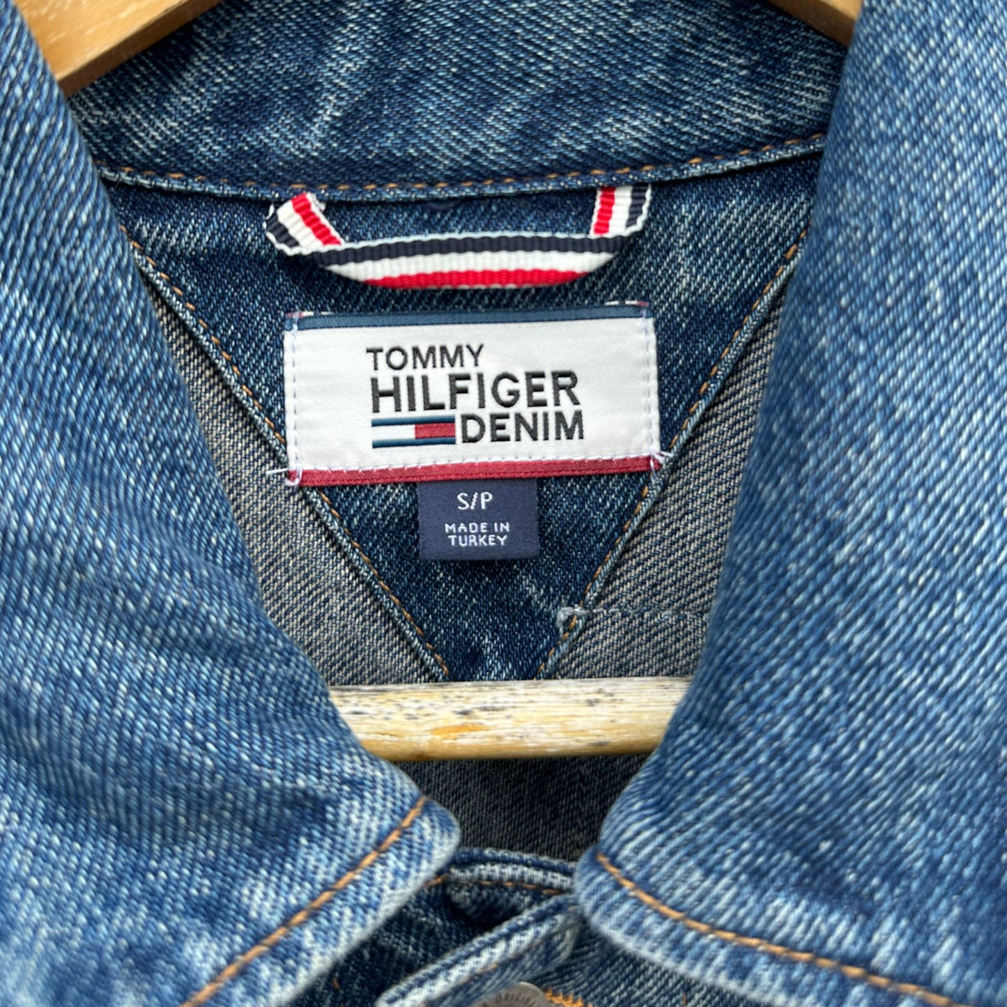 TOMMY HILFIGER BLUE DENIM JACKET