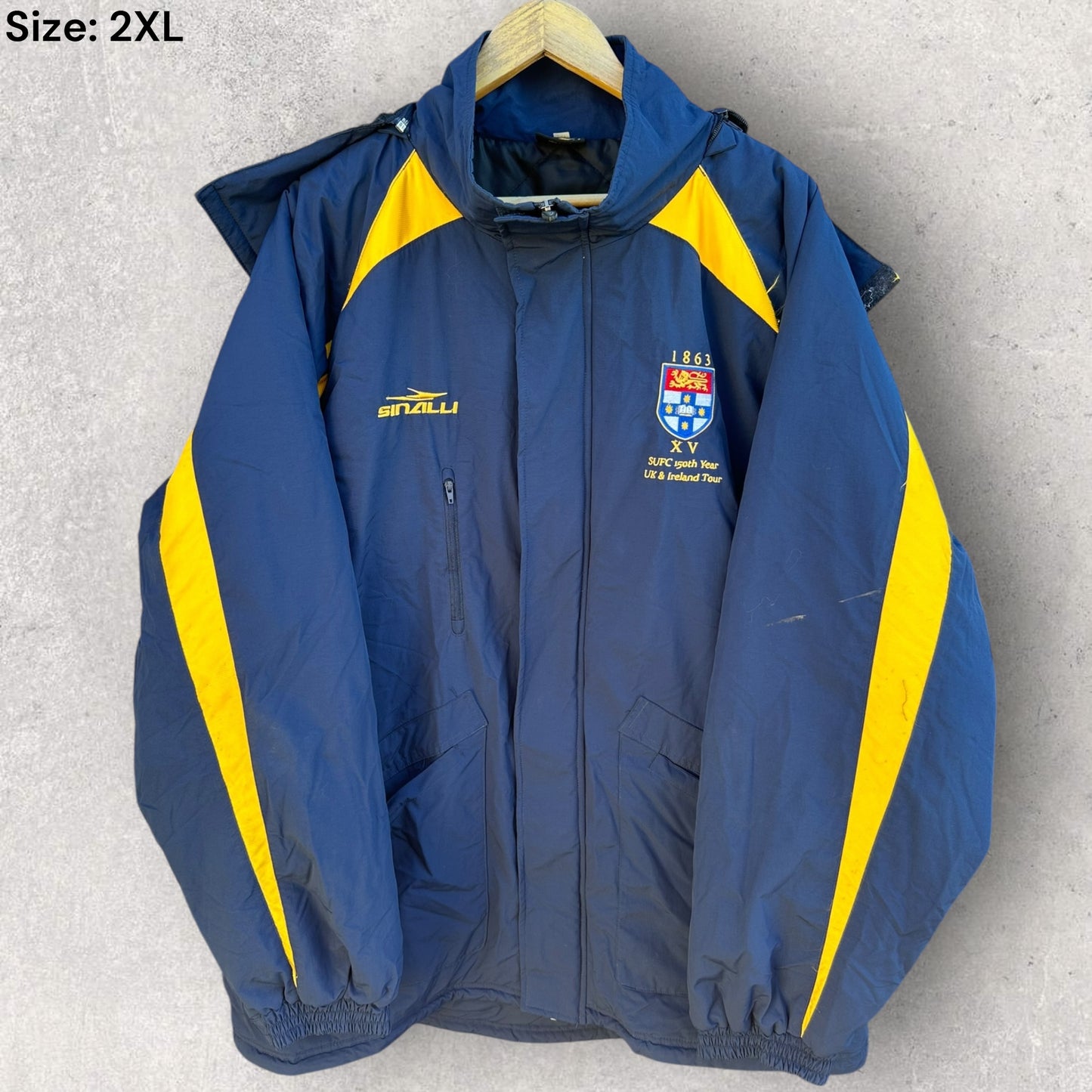 SYDNEY UNI RUGBY UNION 2013 150TH ANNIVERSARY UK TOUR TRAVEL JACKET