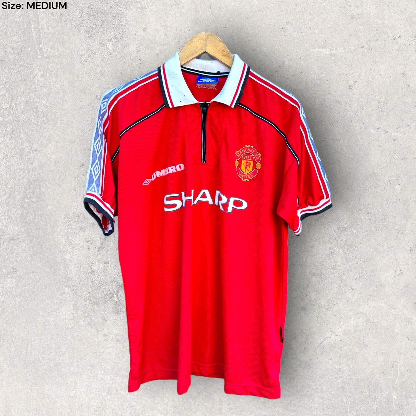 MANCHESTER UNITED 1999-2000 HOME JERSEY