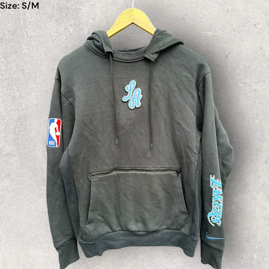 LA LAKERS CITY EDITION NIKE COURTSIDE BLACK HOODED JUMPER