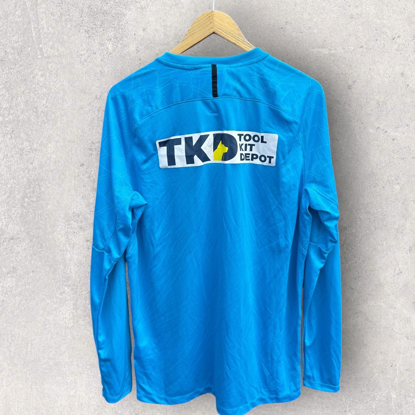 ADELAIDE STRIKERS BBL NIKE LONG SLEEVE TRAINING SHIRT ISSUED TO HENRY THORNTON