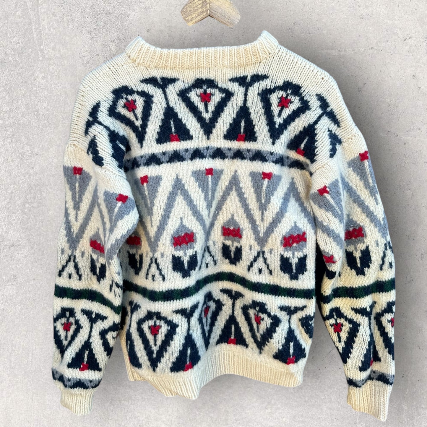 TARGET VINTAGE WOOLEN PULLOVER COOGI STYLE JUMPER