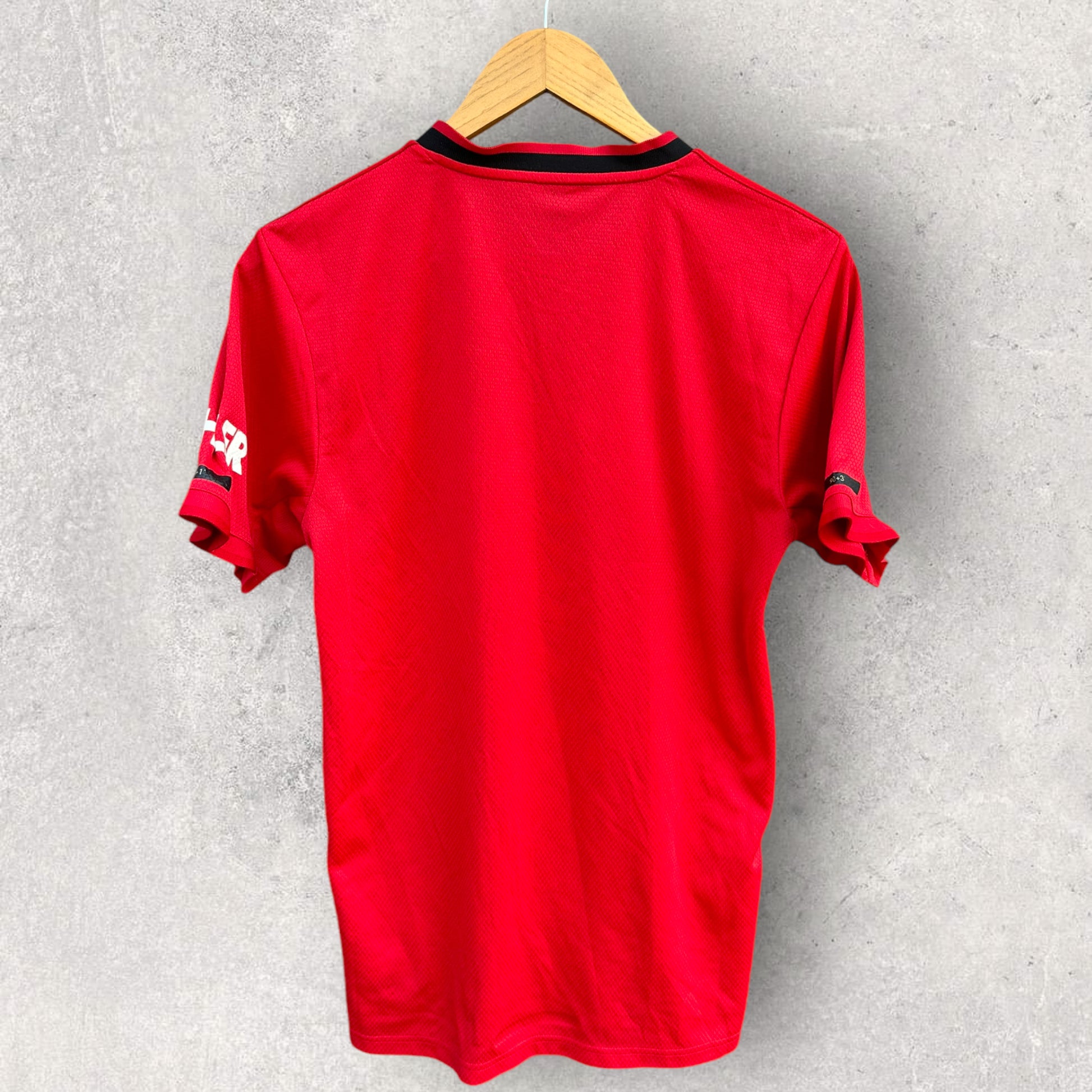 MANCHESTER UNITED 2019-2020 HOME JERSEY – THRILLOFTHETHRIFT