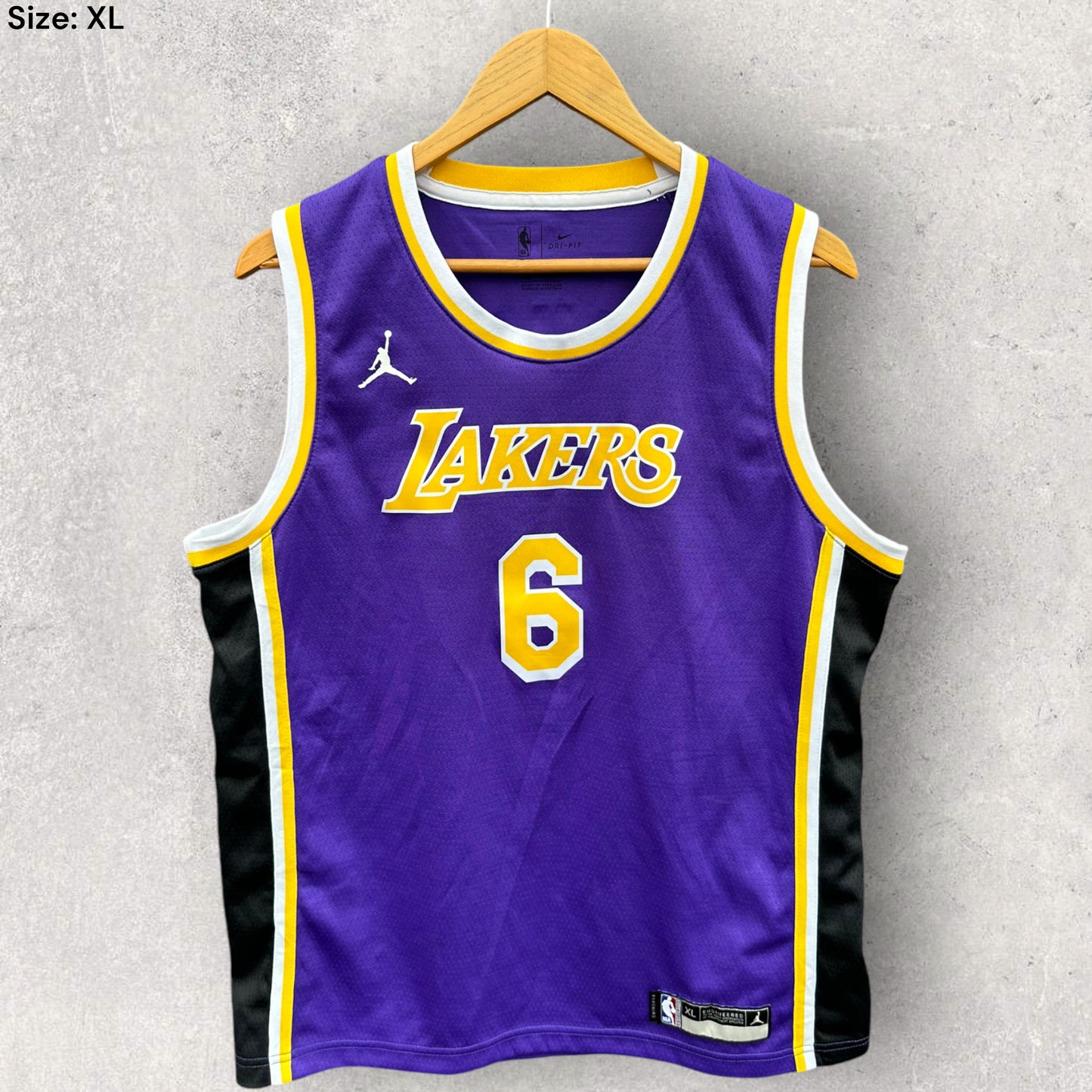 LEBRON JAMES LOS ANGELES LAKERS NIKE PURPLE JERSEY