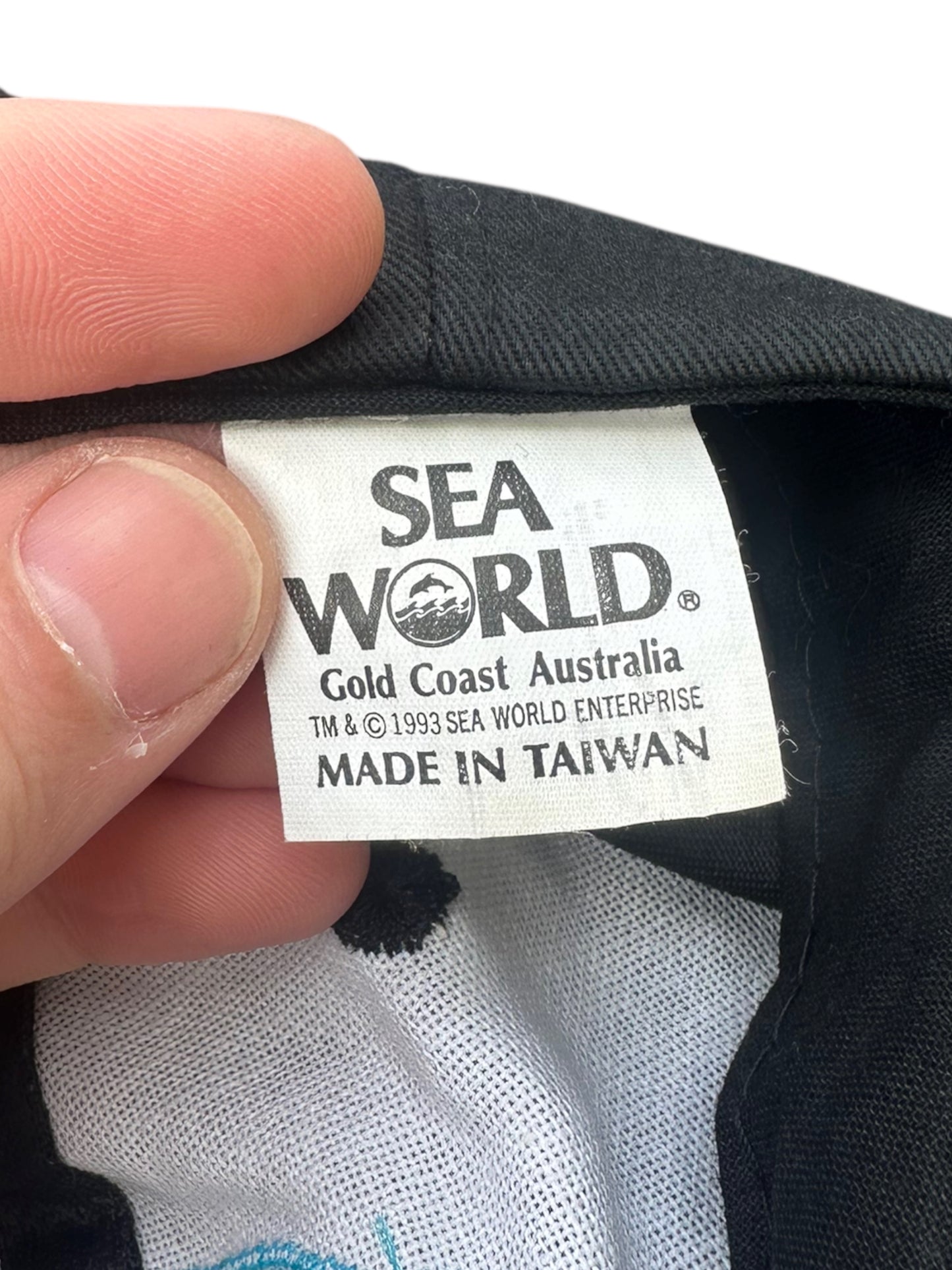 SEA WORLD AUSTRALIA 1993 BLACK VINTAGE SNAPBACK HAT