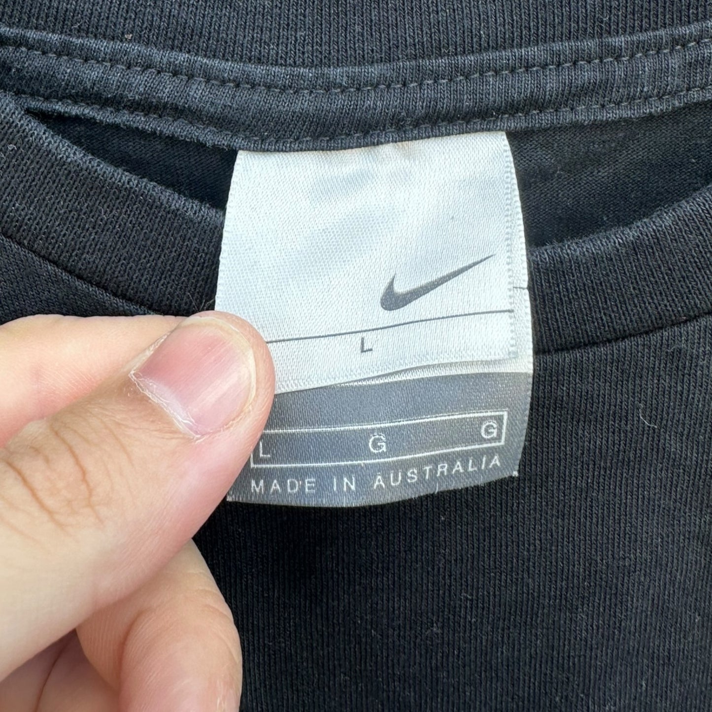 NIKE VINTAGE BLACK SHORT SLEEVE T-SHIRT